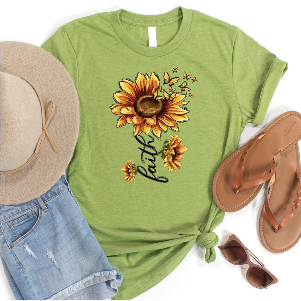 Women’s love in faith T-shirt - Picture 2 of 5